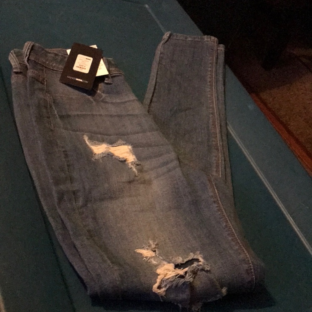 Fashon Nova jeans